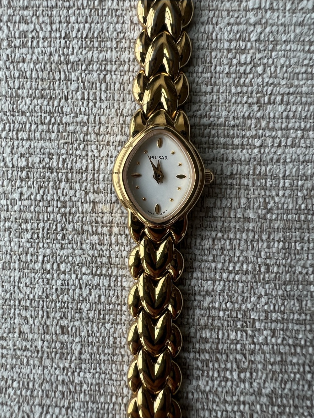 Pulsar Gold-Tone Women's Link Bracelet Watch - Picture 12 of 16